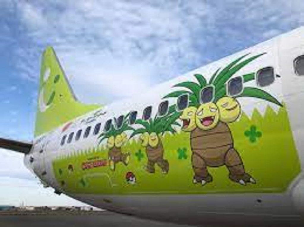 Life-sized Alolan Exeggutor at Japan's Miyazaki Airport